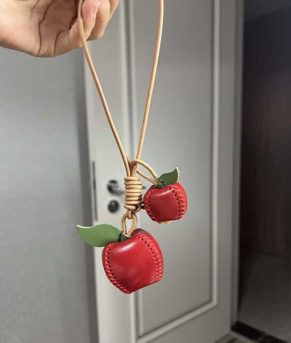 High-quality hand-sewn pear apple leather pendant bag bag ornament bag pendant car hanging handmade DIY kit
