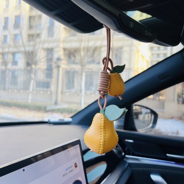 High-quality hand-sewn pear apple leather pendant bag bag ornament bag pendant car hanging handmade DIY kit