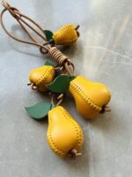 High-quality hand-sewn pear apple leather pendant bag bag ornament bag pendant car hanging handmade DIY kit